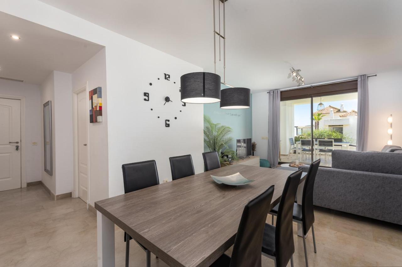 2149-Amazing Groundfloor 3 Bedrooms On Golf, Pools Alcaidesa Bagian luar foto