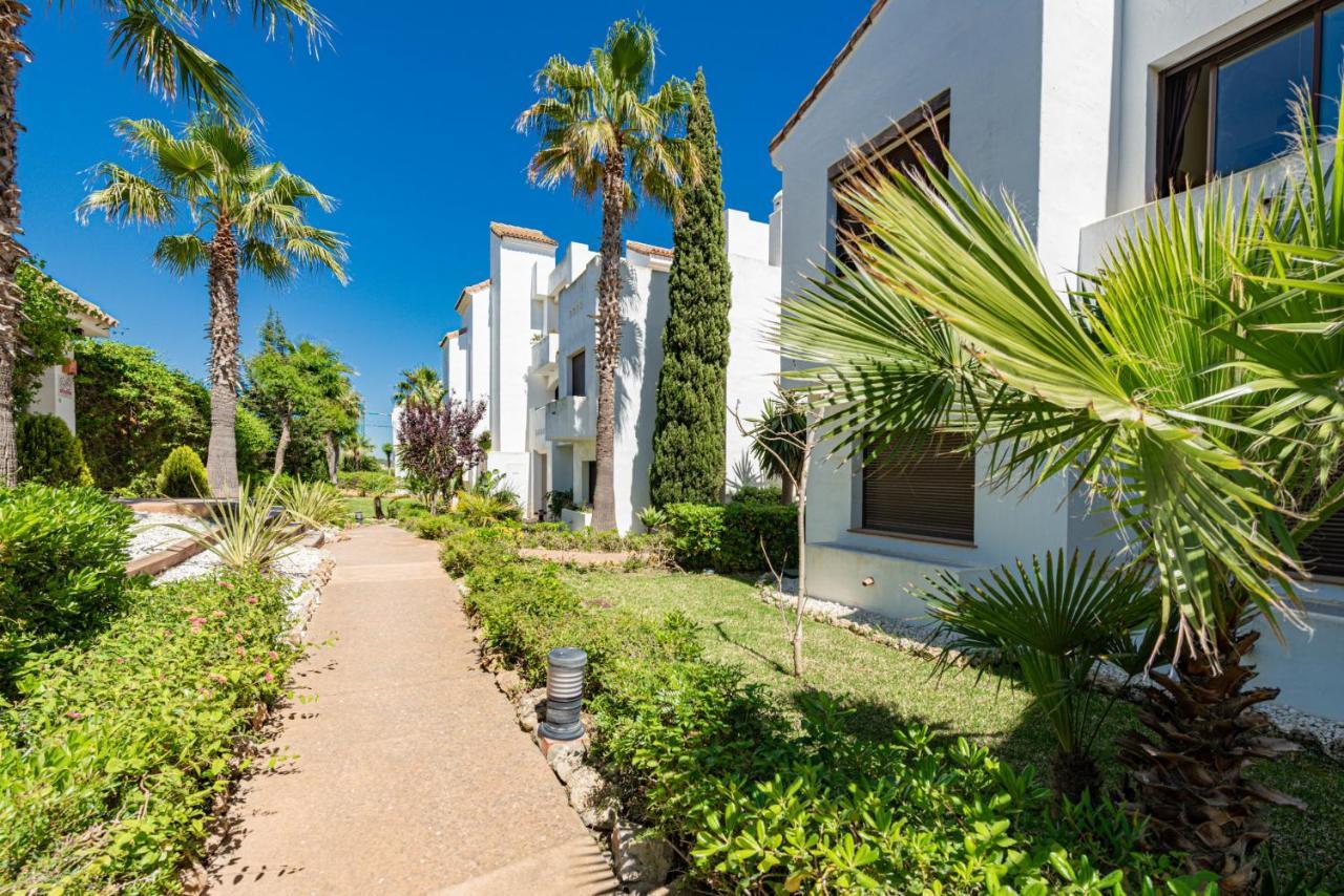 2149-Amazing Groundfloor 3 Bedrooms On Golf, Pools Alcaidesa Bagian luar foto