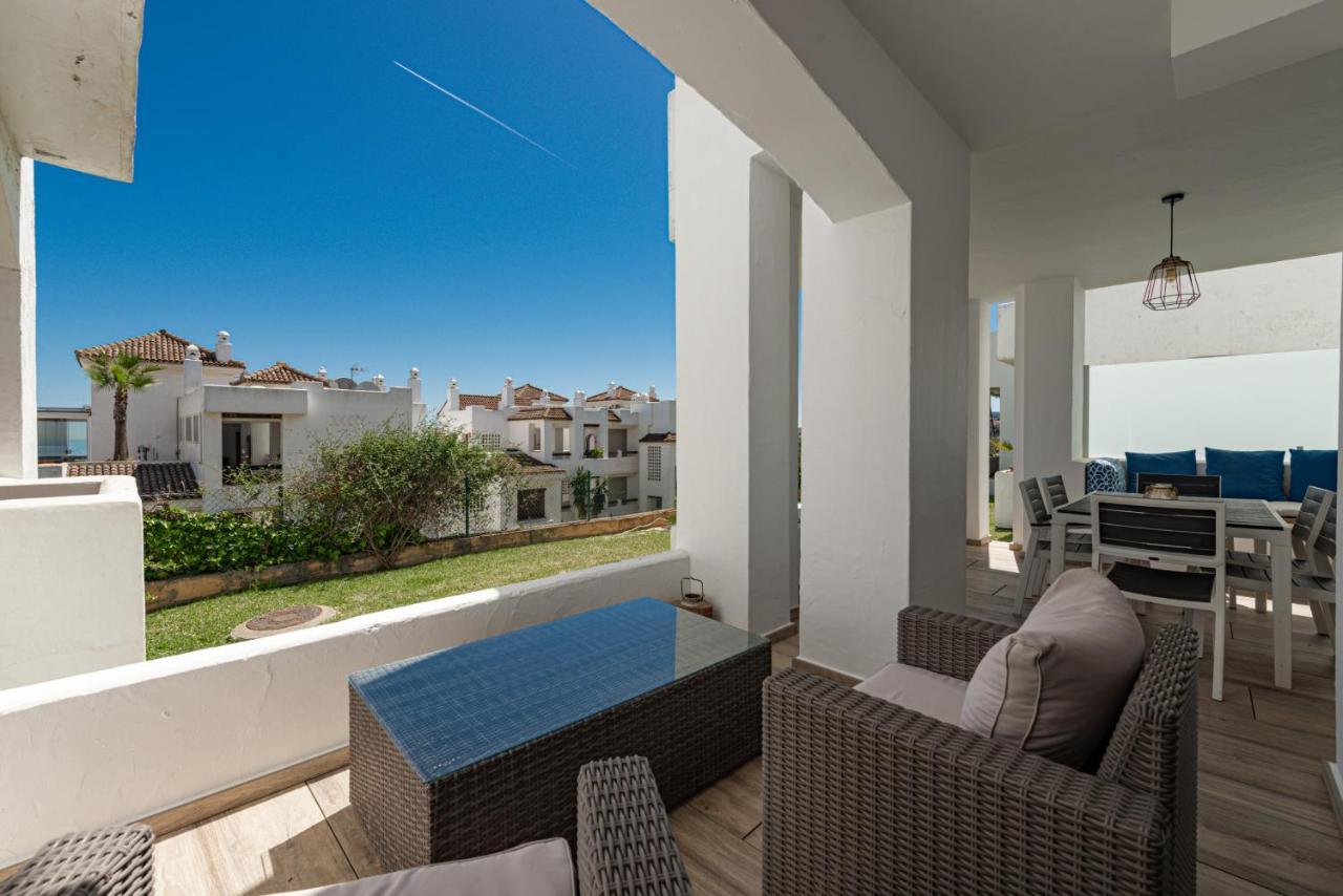 2149-Amazing Groundfloor 3 Bedrooms On Golf, Pools Alcaidesa Bagian luar foto