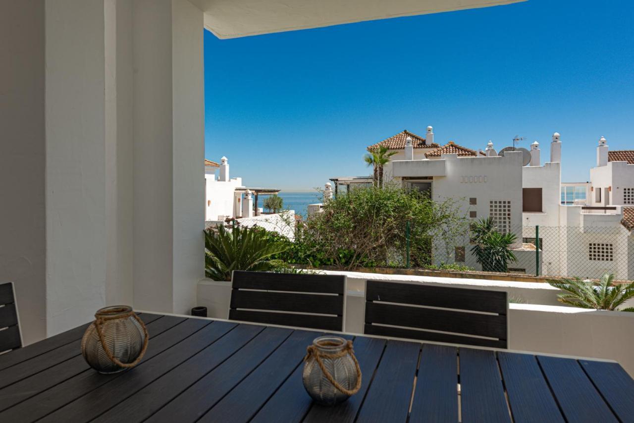 2149-Amazing Groundfloor 3 Bedrooms On Golf, Pools Alcaidesa Bagian luar foto