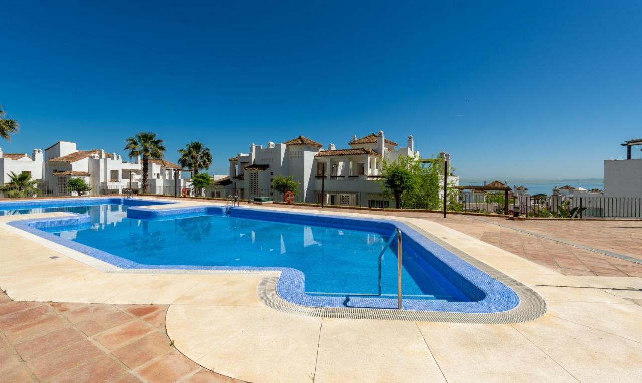 2149-Amazing Groundfloor 3 Bedrooms On Golf, Pools Alcaidesa Bagian luar foto