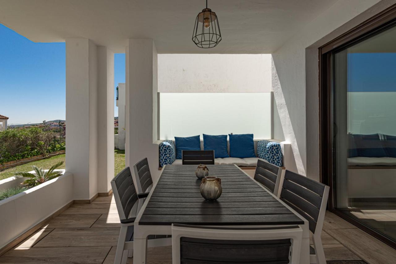 2149-Amazing Groundfloor 3 Bedrooms On Golf, Pools Alcaidesa Bagian luar foto